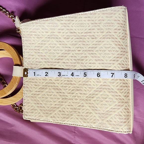 Fashion LD women's cross body/hand bag with wooden handle - Picture 9 of 12